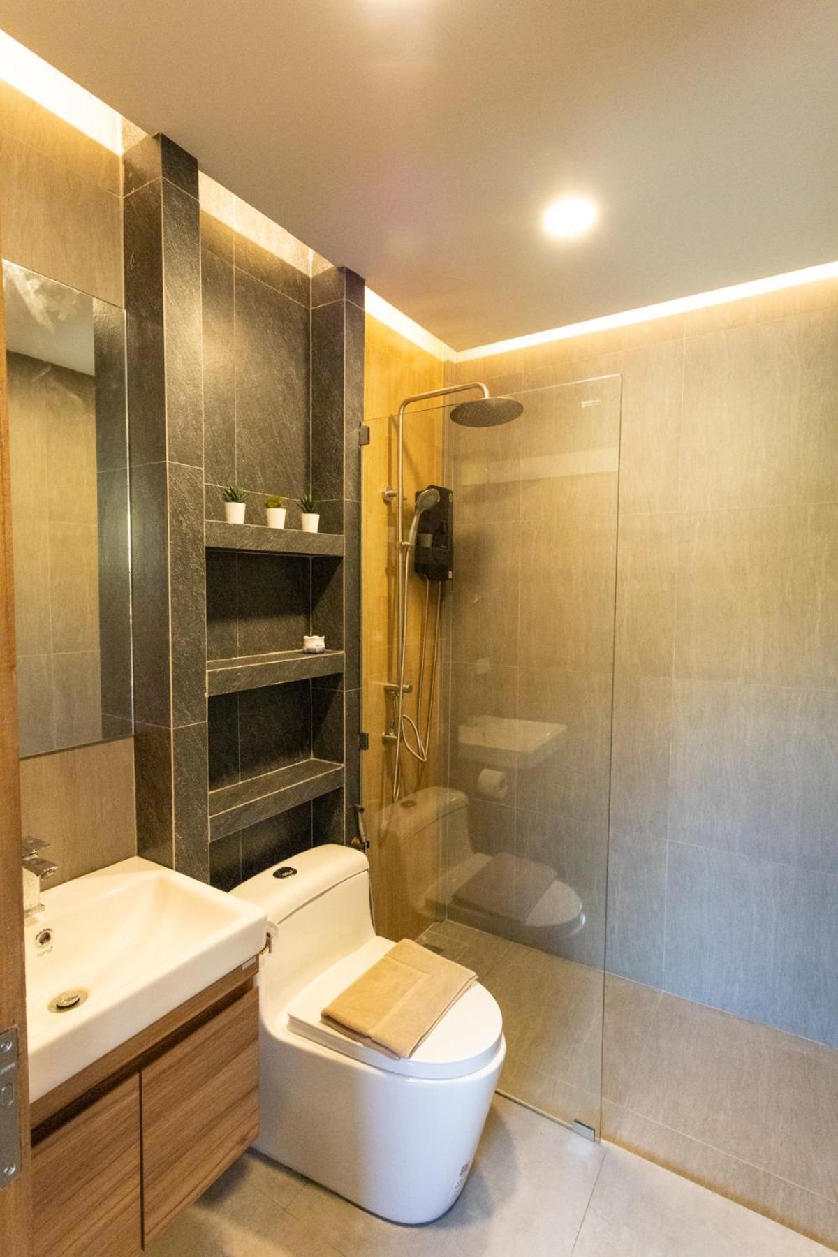 Rock Reef Aonang Villa Ban Nong Thale Exterior photo