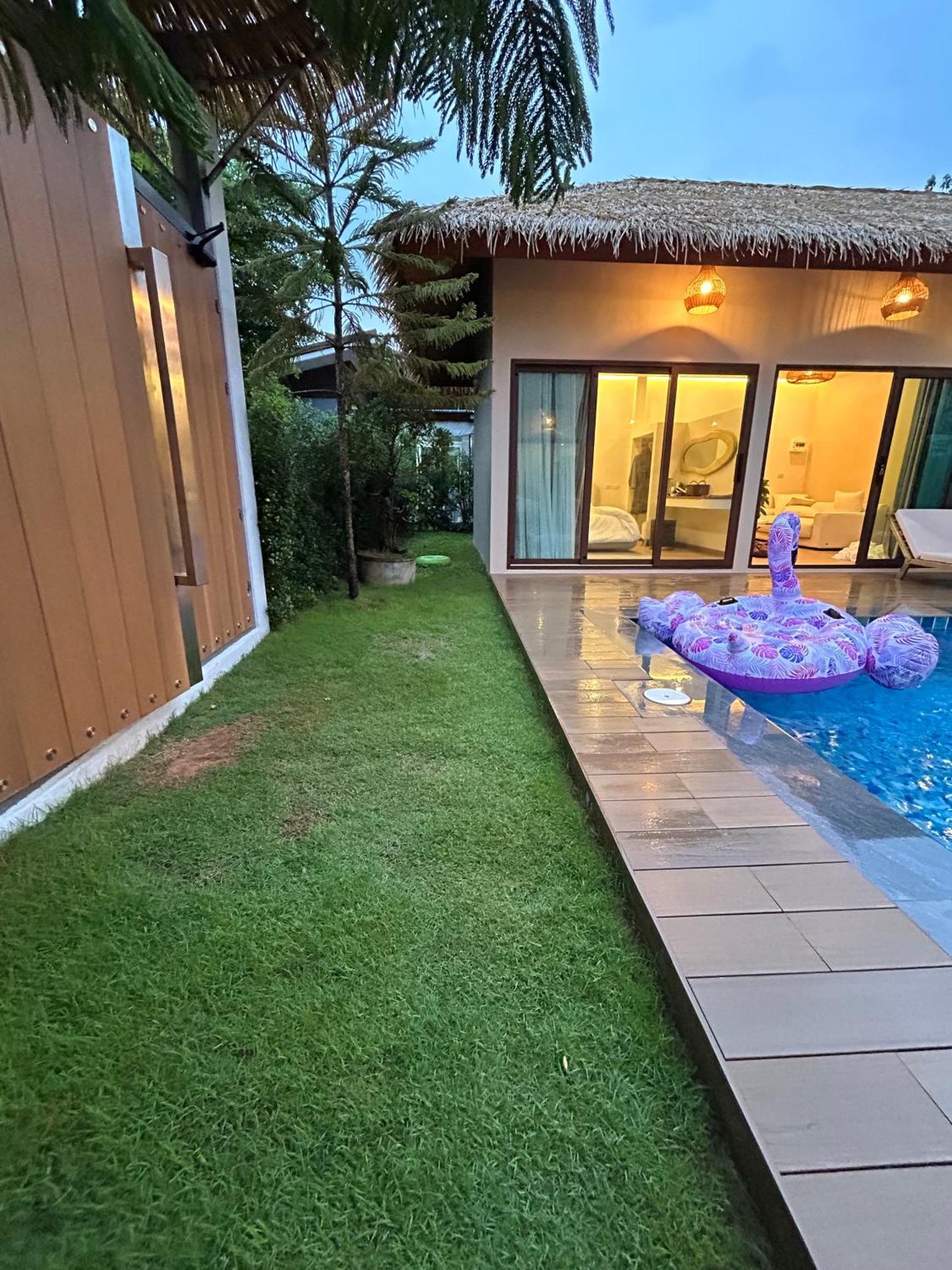 Rock Reef Aonang Villa Ban Nong Thale Exterior photo